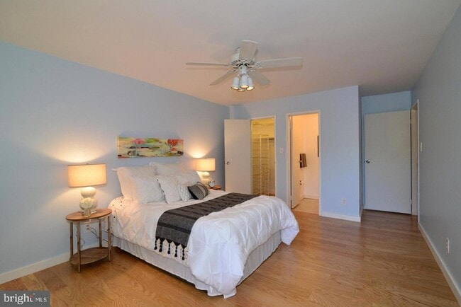 Building Photo - 11803 Breton Ct