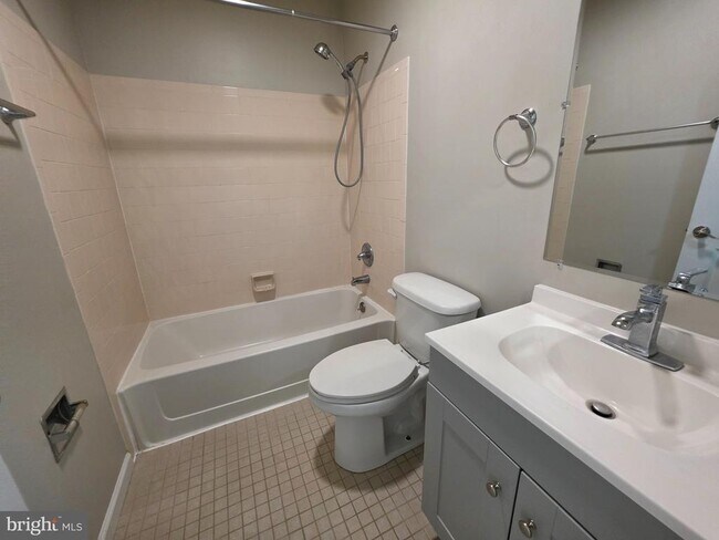 Building Photo - 1412 Woodmill Dr