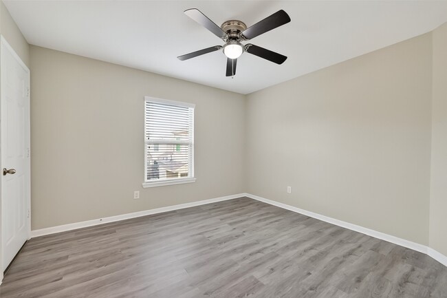 Building Photo - 6019 Wesley Manor Ct