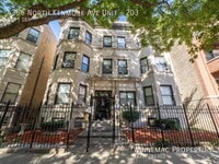 Building Photo - 4356 N Kenmore Ave