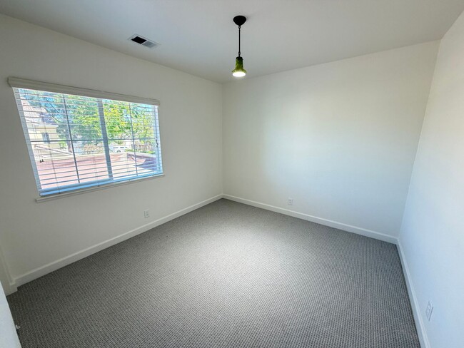Building Photo - 4 Bed 3 Bath In The Bridges, San Ramon