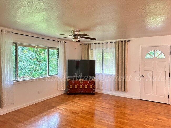 Building Photo - House in Makuu on 11th