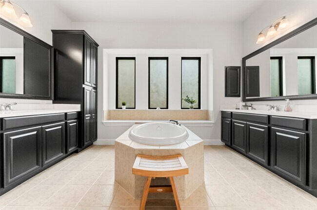 Building Photo - 1053 Bat Hawk Ct