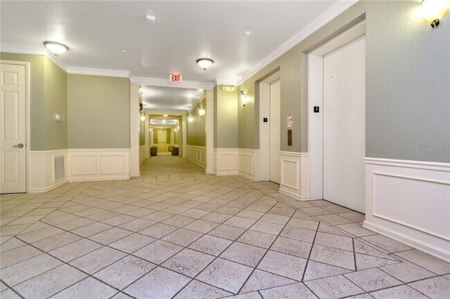 Building Photo - 4804 Cayview Ave