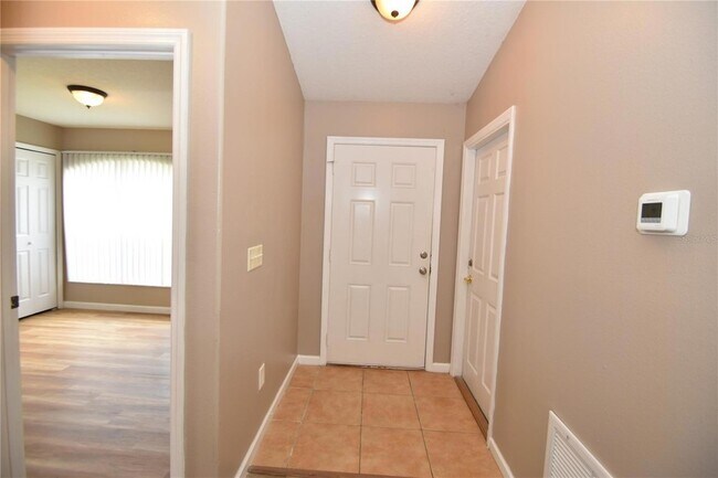 Building Photo - 7 Ryarbor Dr