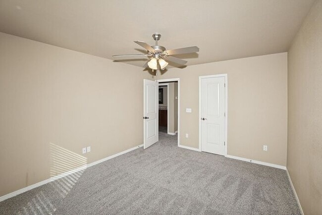 Building Photo - 7403 Kodiak Ave