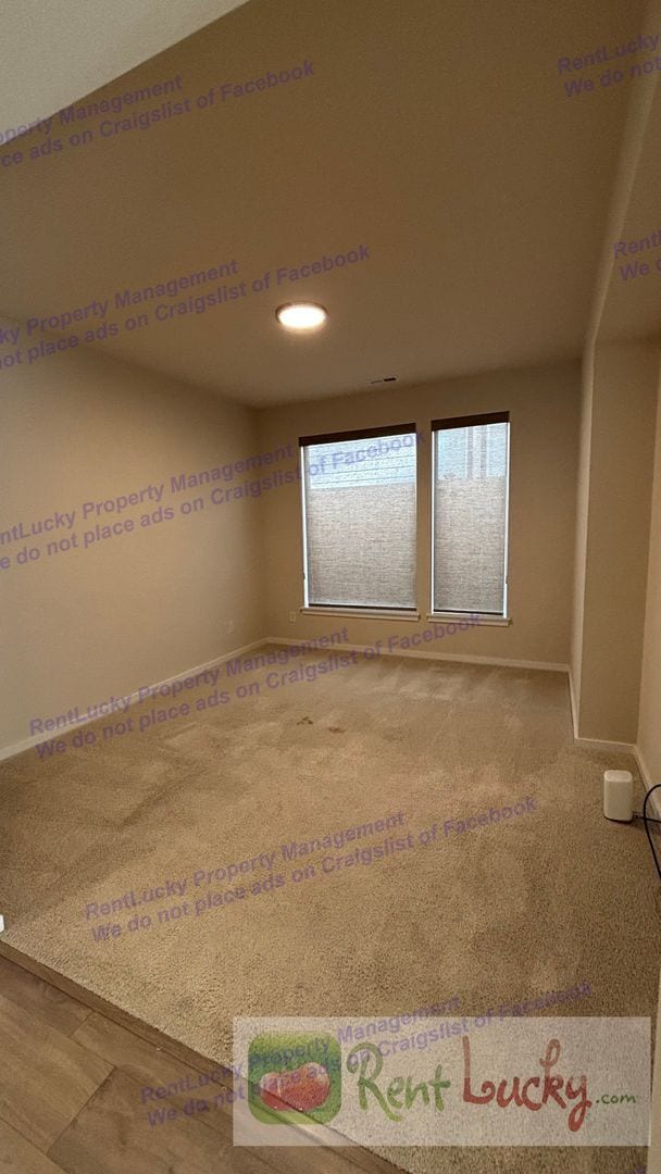 Building Photo - STUNNING 4-Bedroom Lake Tapps Home w/2-Car Garage and A/C!!