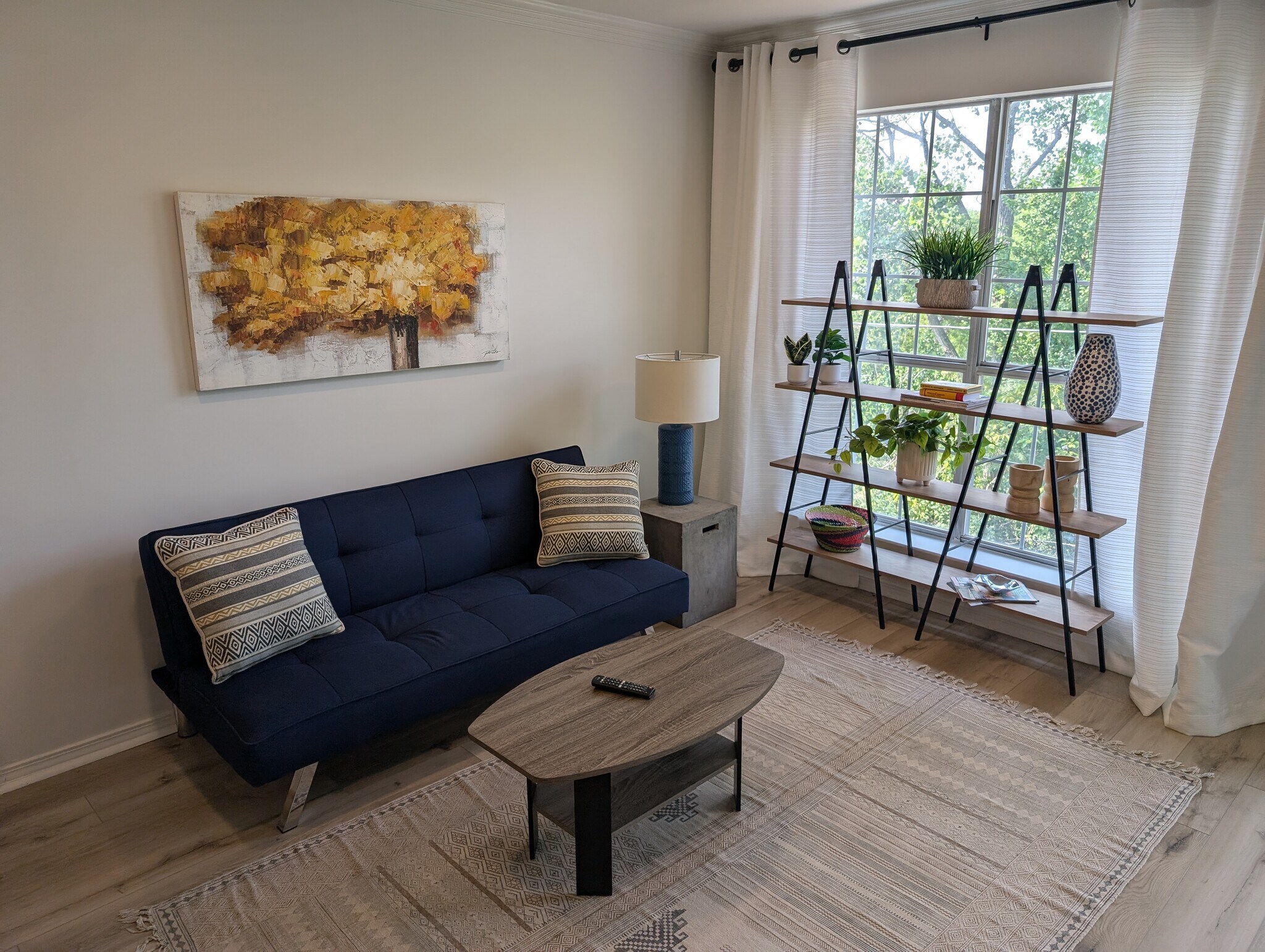 Building Photo - 18333 Roehampton Dr