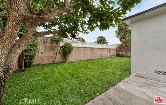 Building Photo - 12034 Alberta Dr