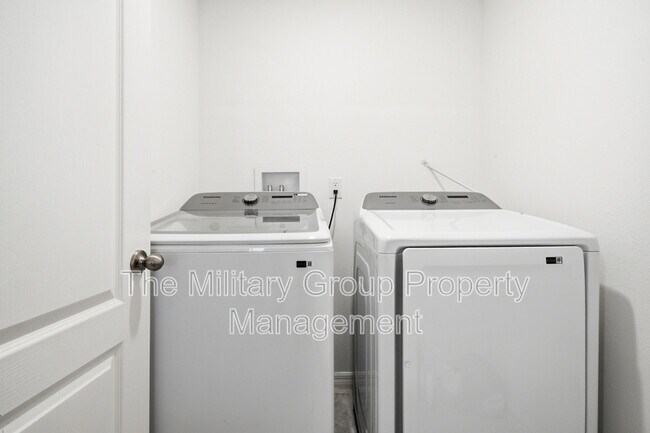 Building Photo - 3346 Penny Cove Ln