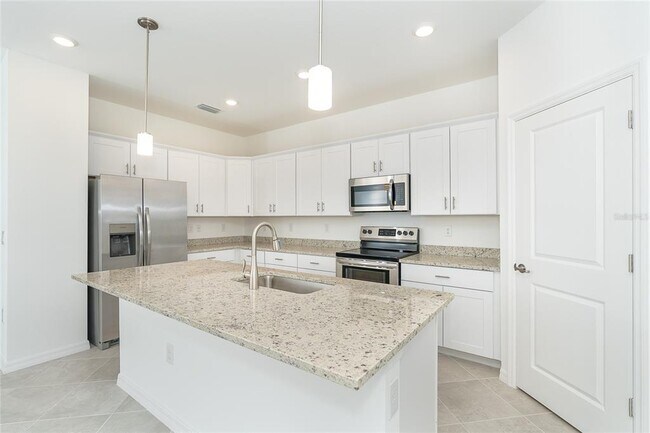 Building Photo - 1745 Saddlewood Cir