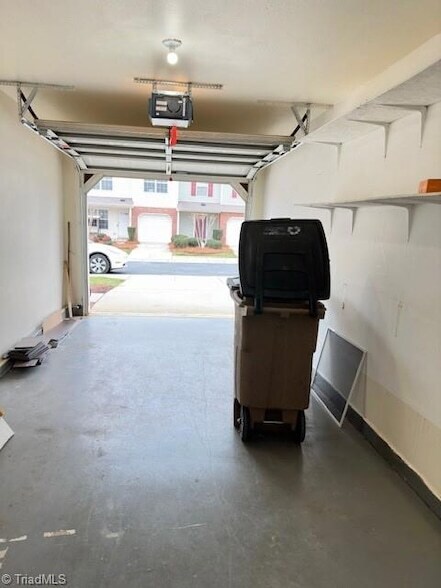 Building Photo - 302 Mourning Dove Terrace