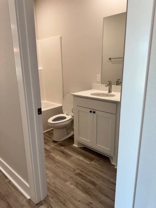 Building Photo - 324-A Anne St