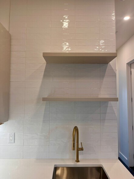 Building Photo - 294 Hoboken Ave