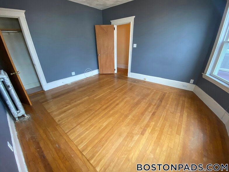 Building Photo - 62 Union St