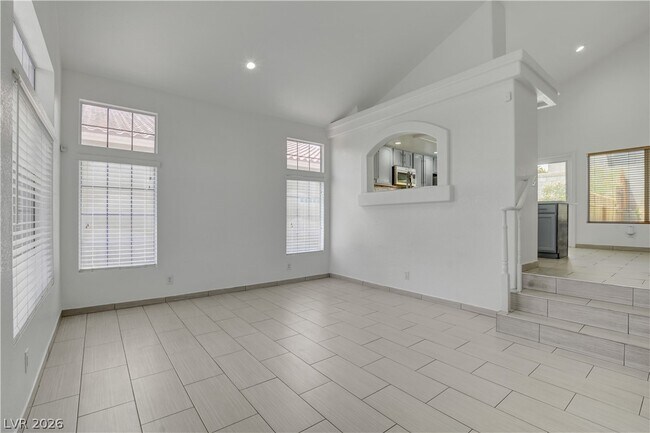 Building Photo - 3557 Sedwick Dr