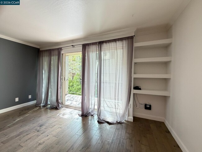 Building Photo - 401 Monte Vista Ave