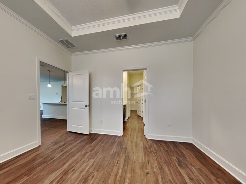 Building Photo - 10717 Coleman Rd