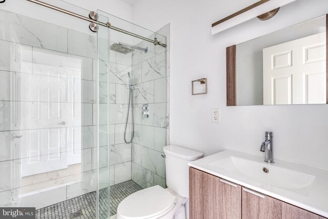 Building Photo - 2162 E York St