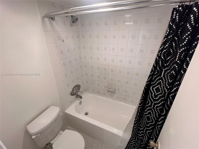 Building Photo - 7727 SW 86th St