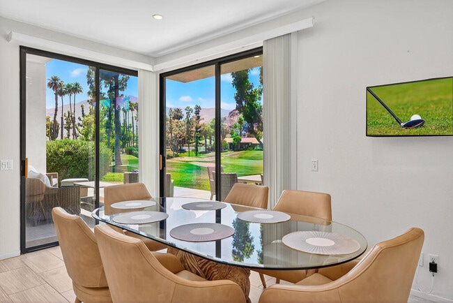 Building Photo - 55105 Oak-Hill