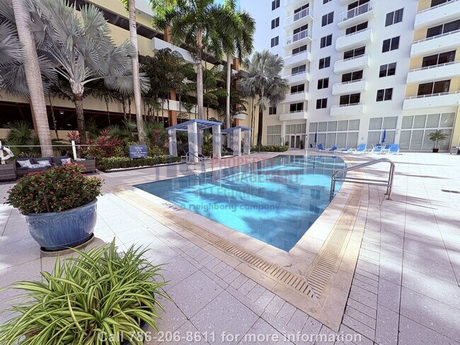 Building Photo - Modern 2BR/2BA Condo in Aventura – Furnish...