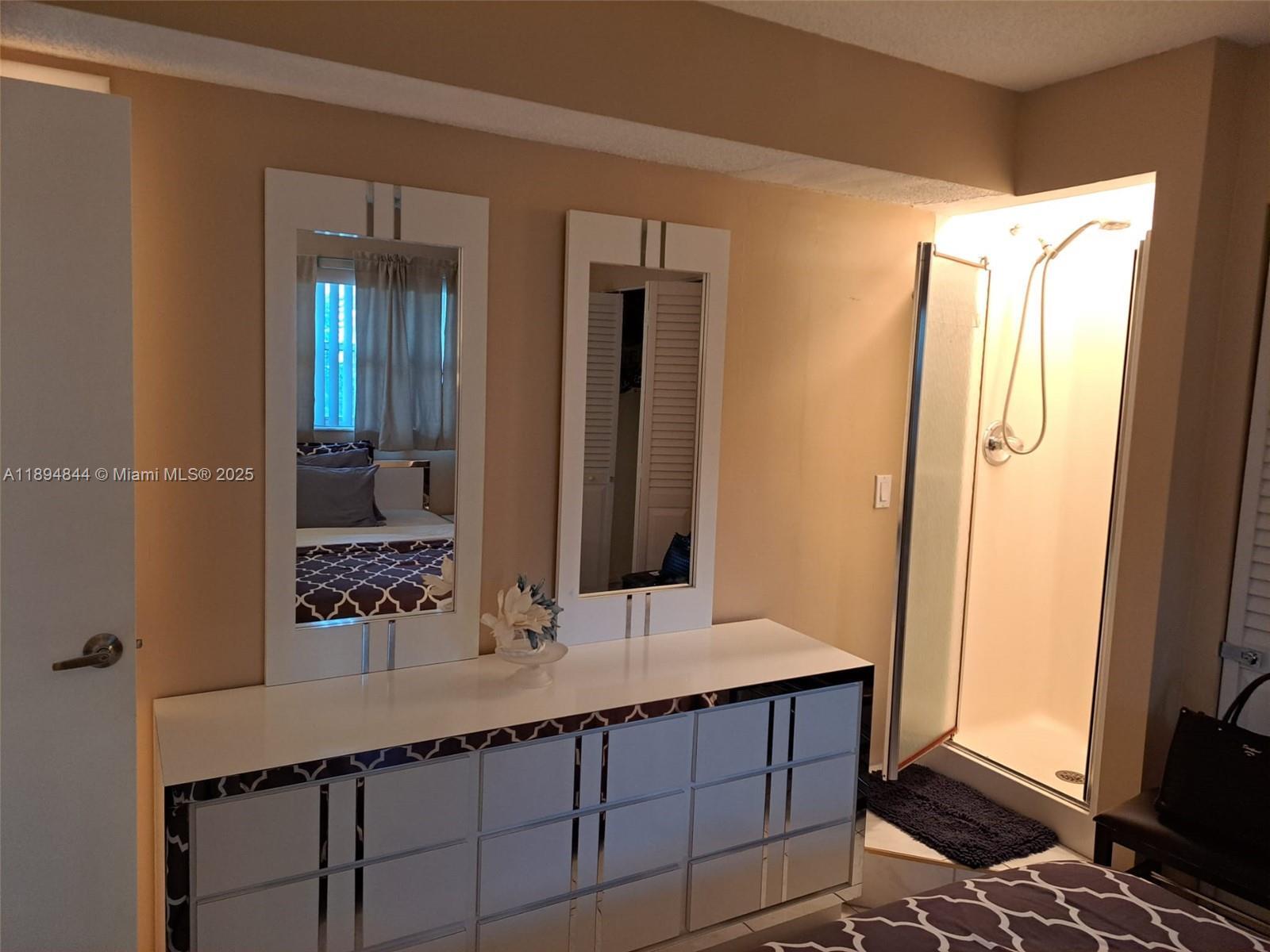 Building Photo - 201 178th Dr