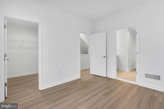 Building Photo - 3000 Schirra Ln
