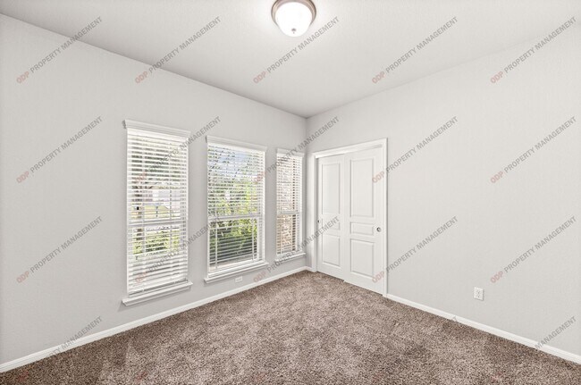 Building Photo - 612 Cross Dr.
