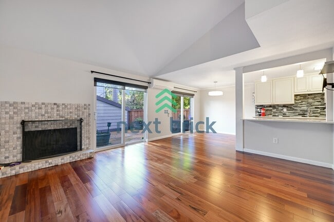 Building Photo - Charming 2-Bedroom Unit in Convenient Burien Location