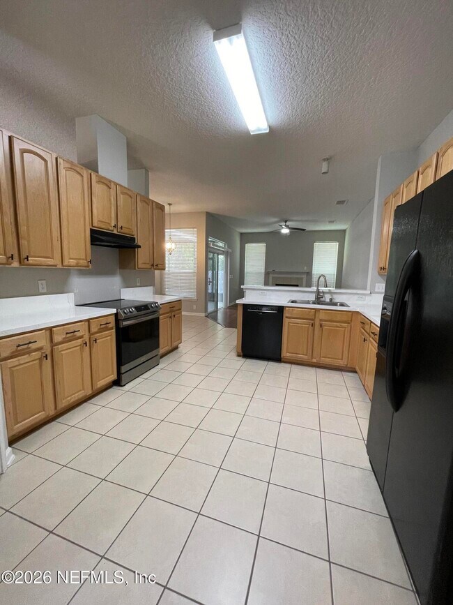 Building Photo - 432 Sparrow Branch Cir