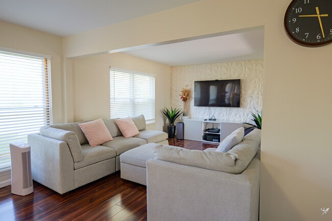 Building Photo - 850 Indian Wells Cir