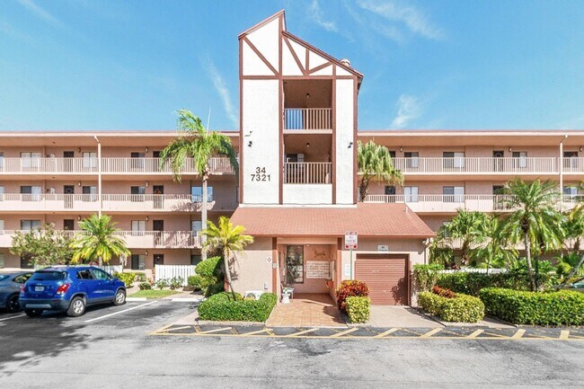 Building Photo - 7321 Amberly Ln