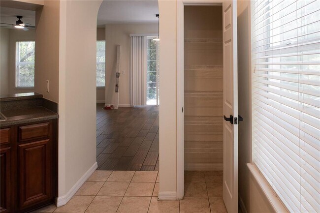 Building Photo - 6706 Eagle Feather Dr