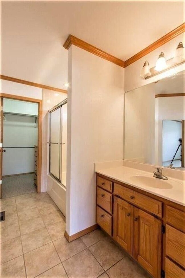 Building Photo - Rogers - Plentywood
