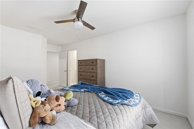 Building Photo - 2050 Willshire Glen