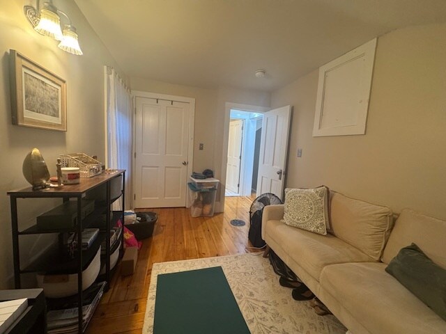 Building Photo - 85 Park St