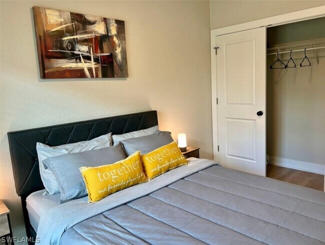 Building Photo - 312 Bamboo Dr