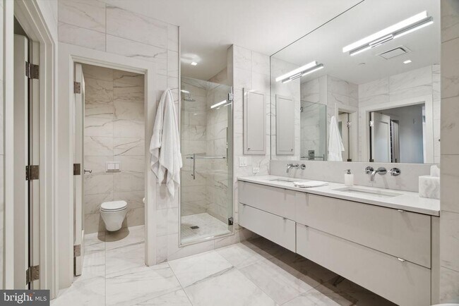 Building Photo - 130 18TH St