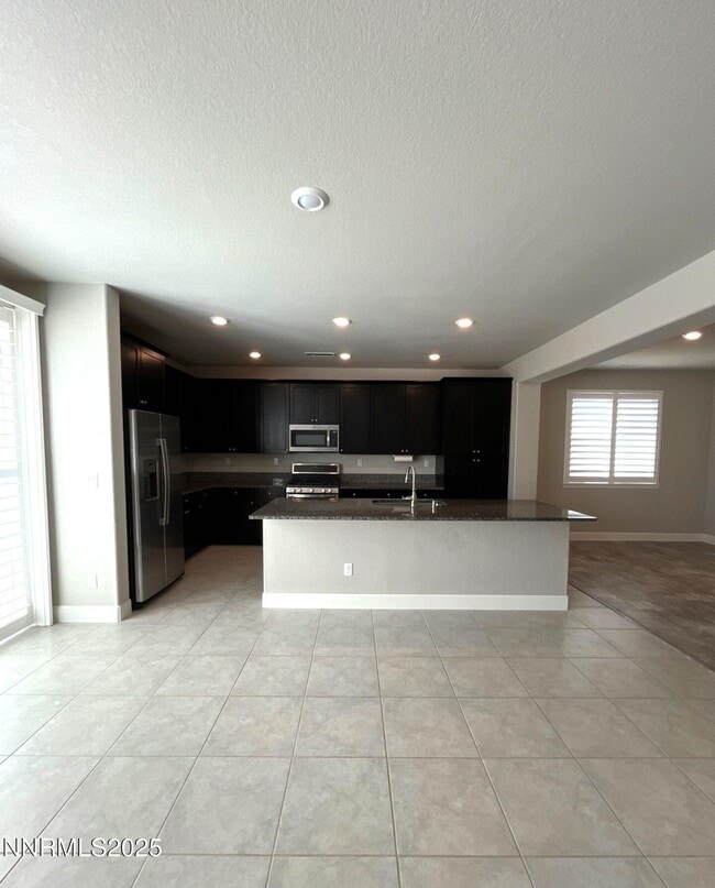 Building Photo - 2025 Elk Falls Way