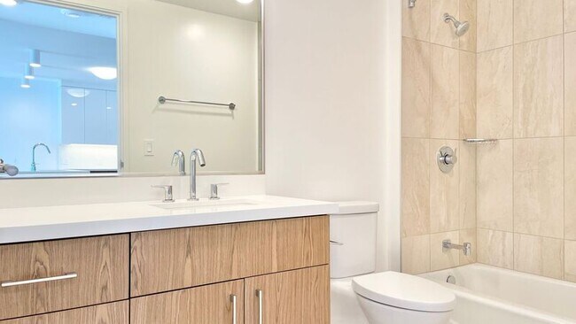 Building Photo - 629 Keeaumoku Street