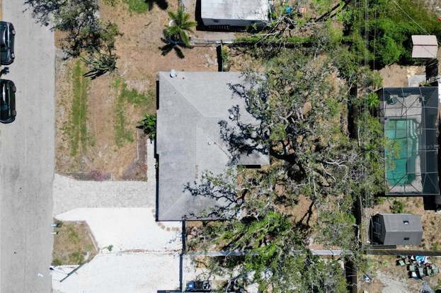 Building Photo - 547 Hobart Rd