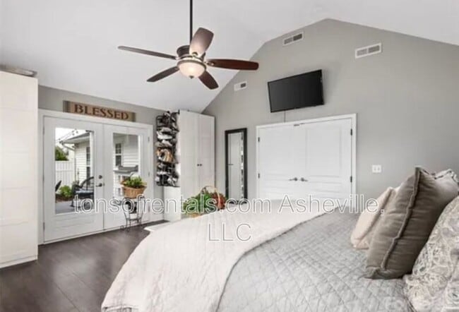 Building Photo - 108 Sandpiper Ct