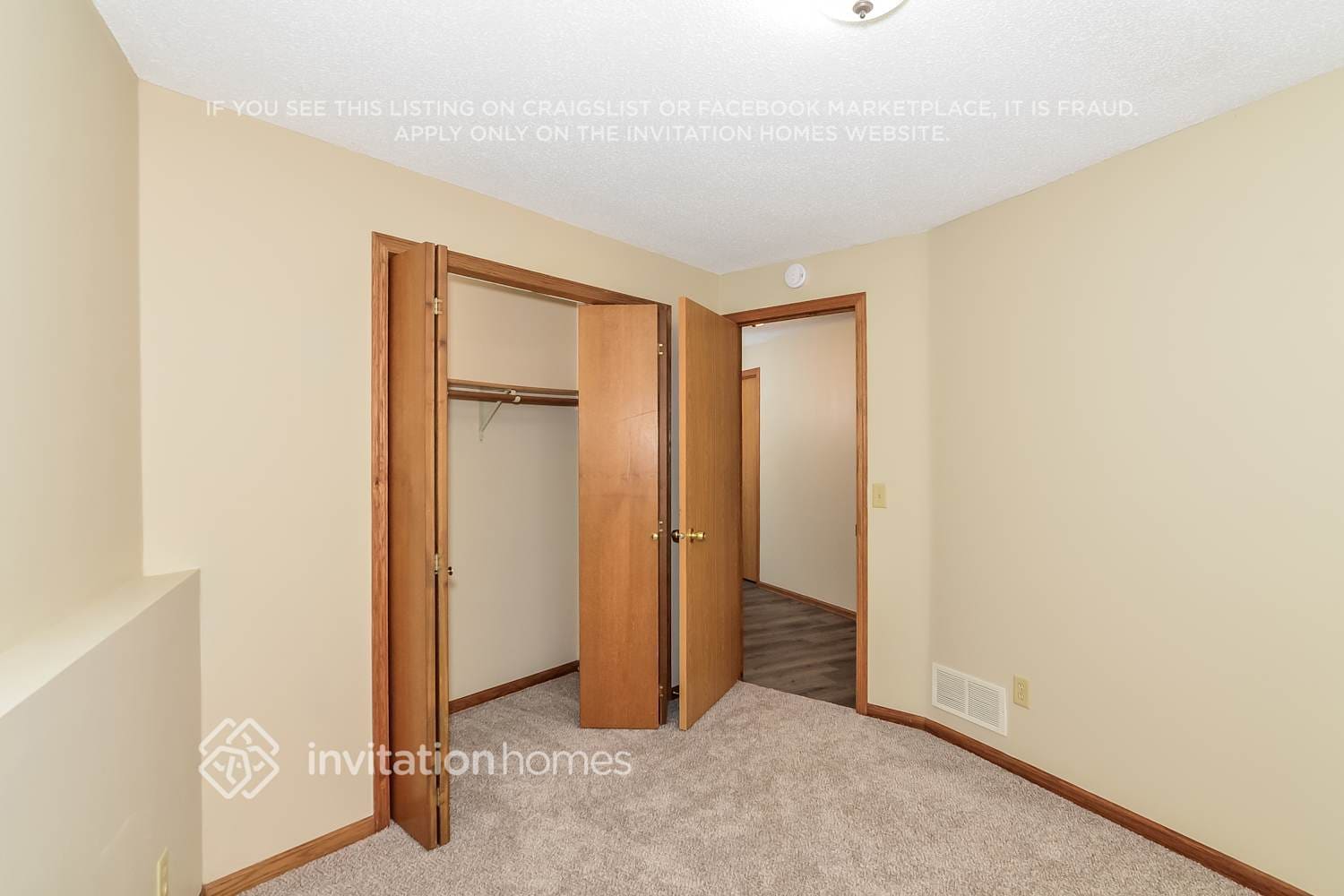 Building Photo - 3746 Hamlet Ave N