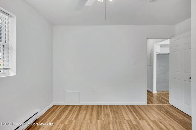 Building Photo - 1213 Lori Dr