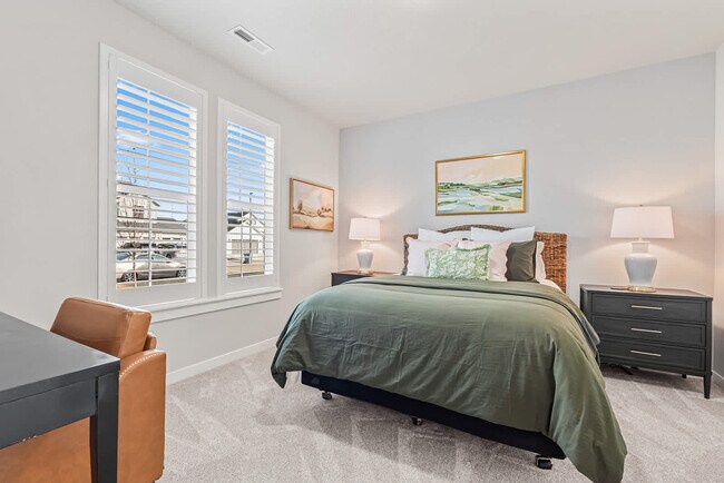 Building Photo - 10053 W Lyrical Dr