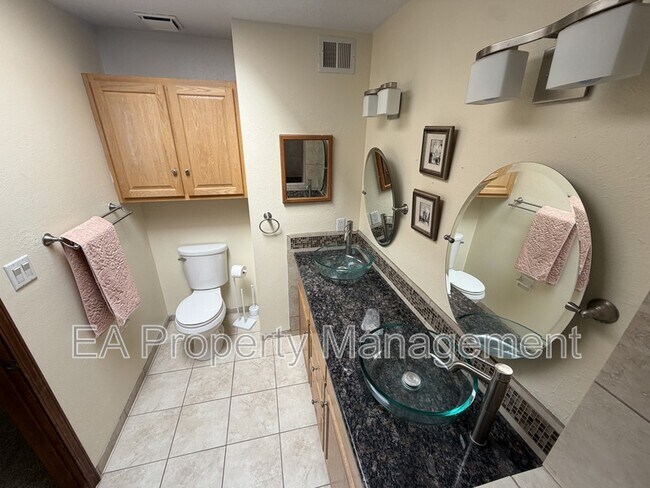 Building Photo - 4904 Purcell Dr NE