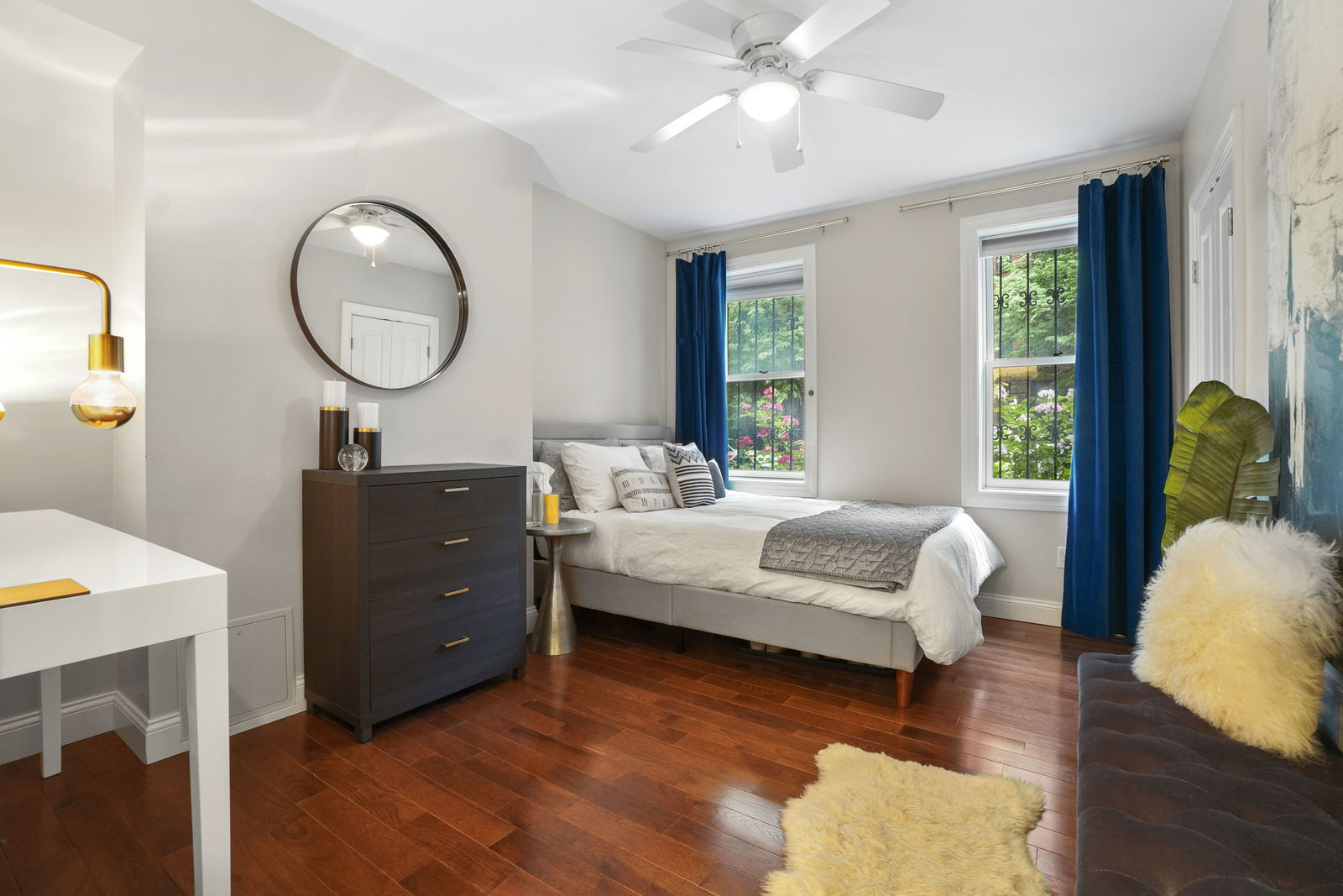 Building Photo - 16 Follen St