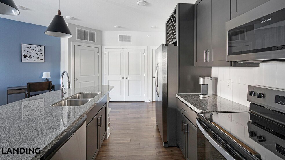 Building Photo - 701 Rahling Rd