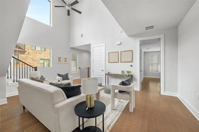 Building Photo - 4410 Grotto Dr